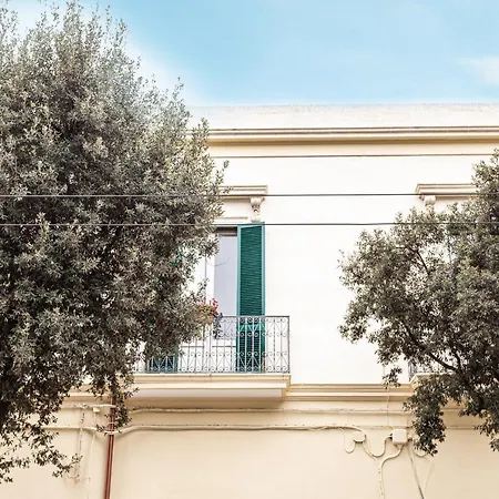 アパート La Dimora Di Santa Croce Nel Centro Di レッチェ